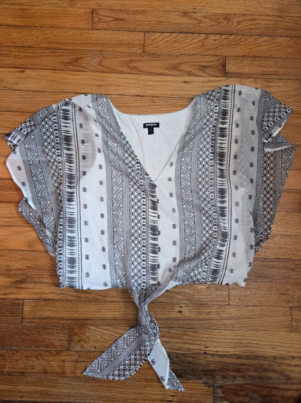 Express White and Black Patterned Tie-Front Crop Top